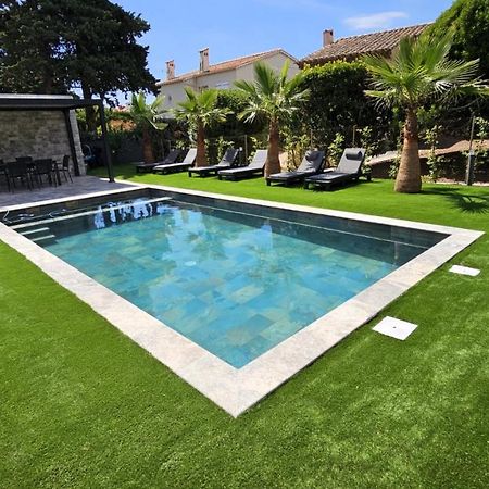 Etoile Du Berger Saint Aygulf 3 Villas Et 4 Appartements Jardin Individuel Et Piscine Chauffee En Saison - La Mer Et Les Plages 450 M Exterior foto